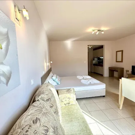 Bay - Menada Apatments * Pomorie